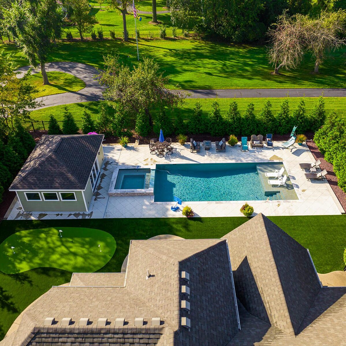 Landscape Installation, Putting Greens, Plantings